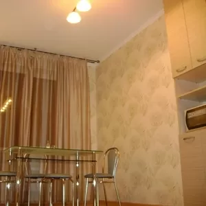 Сдаю 1к.кв. Вольский переулок,  10/19,  элитный дом, 