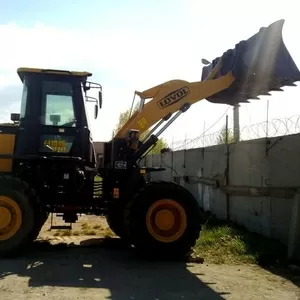 Фронтальный погрузчик  LOVOL FL935E 