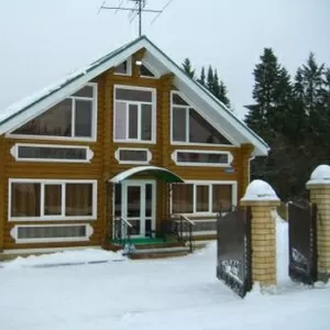 Оцилиндрованное,  рубленое бревно,  клееный брус. Сосна,  кедр,  лиственни