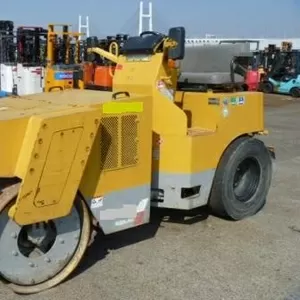 Продается каток SAKAI TW450W 