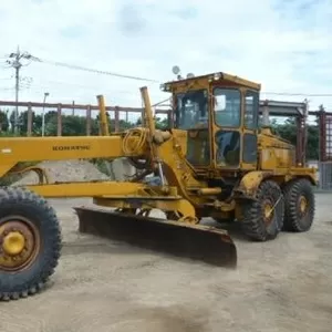 Продается грейдер  KOMATSU  GD705A.