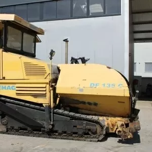 . Асфальтоукладчик Demag DF 135 C