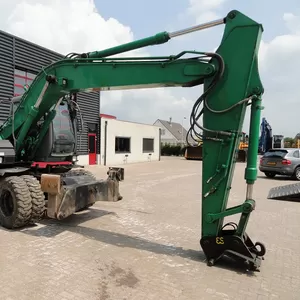 Колесный экскаватор Hitachi ZX160W