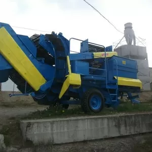 Картофелеуборочный комбайн 