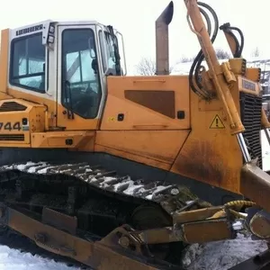 Бульдозер LIEBHERR 744