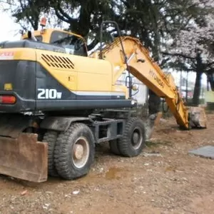 Экскаватор Hyundai Robex210W.