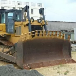 Бульдозер CAT D7H.