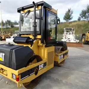 CATERPILLAR CB434C-тандемный каток