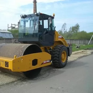Каток XCMG XS142J