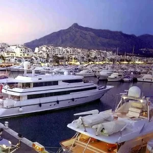 Моторные Яхты на Средиземном море ( Бизнес-Туризм ) в ИСПАНИИ