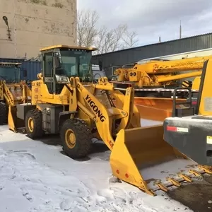 Фронтальный погрузчик Yigong ZL20