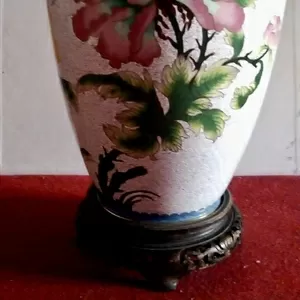 Декоративная высокая ваза