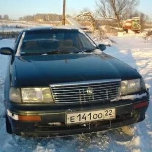  продам toyota crown 