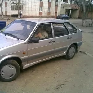 Продаю ВАЗ-2114 с ручным управление и АКПП  —