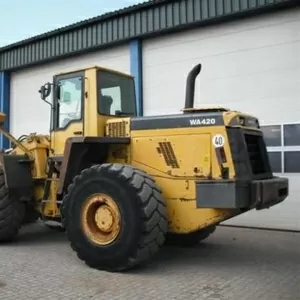 Фронтальный погрузчик Komatsu WA 420-3H