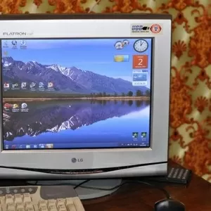 Продам ЭЛТ монитор 17'' LG Flatron F700P б/у + 4 usb hub