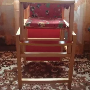 Продам детский столик