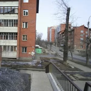 ПРОДАЕТСЯ 2-х комнатная квартира ост. Свердловский рынок