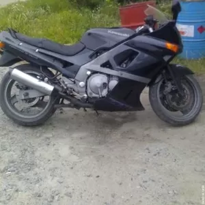 kawasaki zzr400