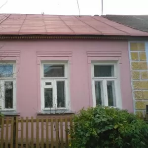 Продается половина кирпичного дома