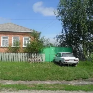 Продам срочно полдома в г. Острогожске