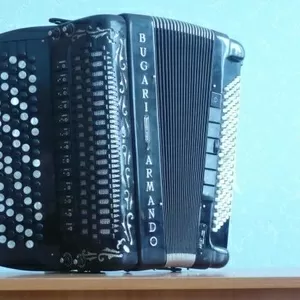 Продам баян BUGARI