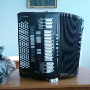 Продам баян FARFISA 