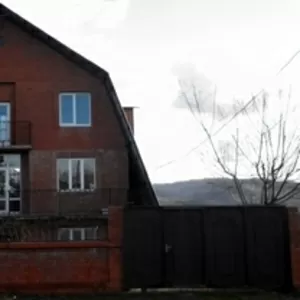 Продам кирпичный дом в Сочи